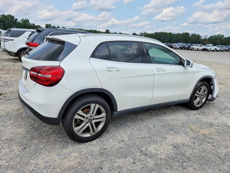 2019 MERCEDES-BENZ GLA 250 3