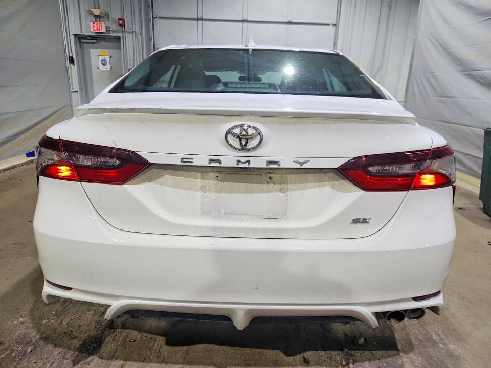 2021 TOYOTA CAMRY SE SE 6