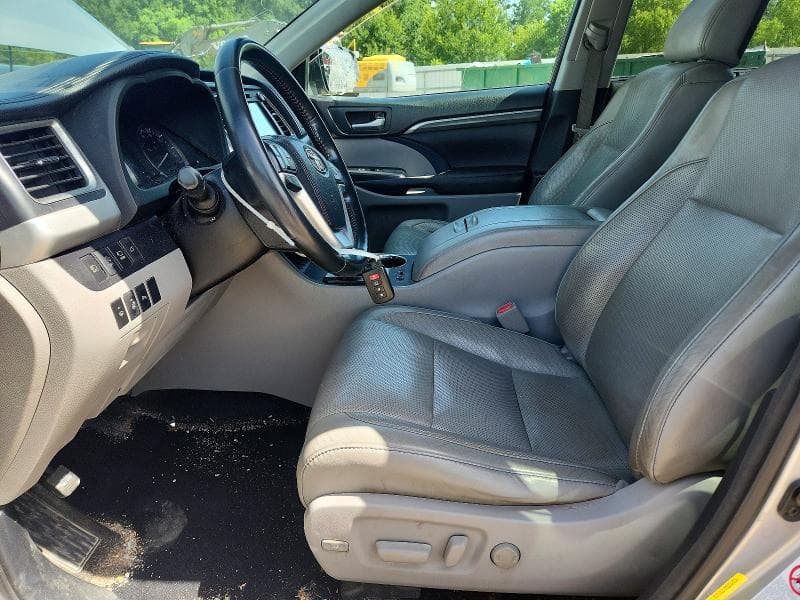 2017 TOYOTA HIGHLANDER LIMITED PLATINUM LIMITED PLATINUM 7