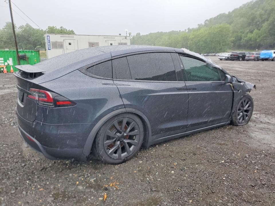 2024 TESLA MODEL X 4