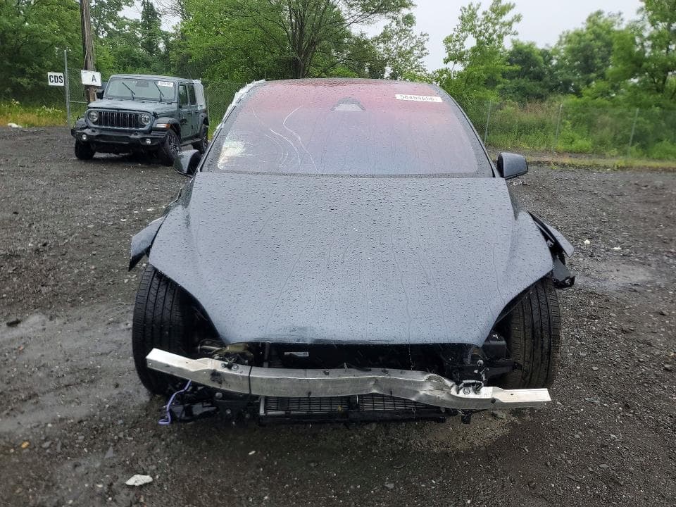 2024 TESLA MODEL X 6