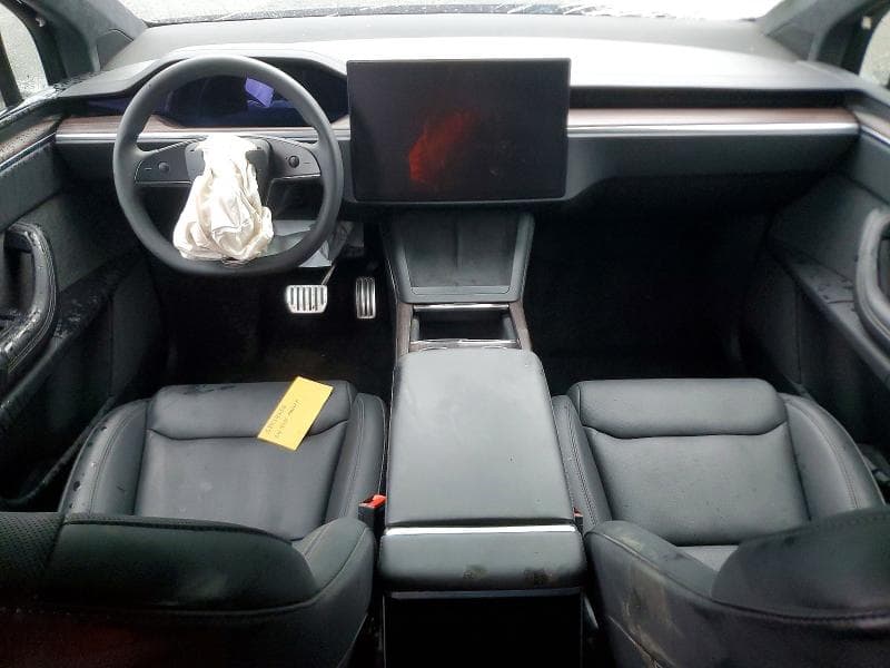2024 TESLA MODEL X 9