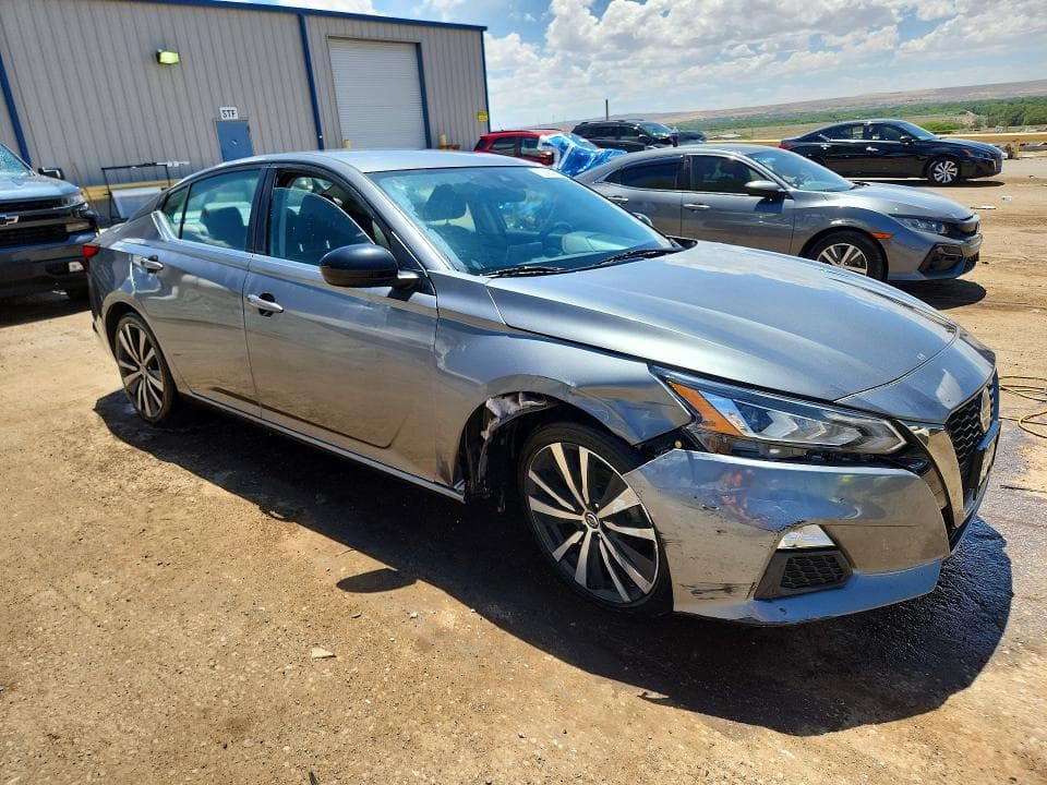 2021 NISSAN ALTIMA SR 4