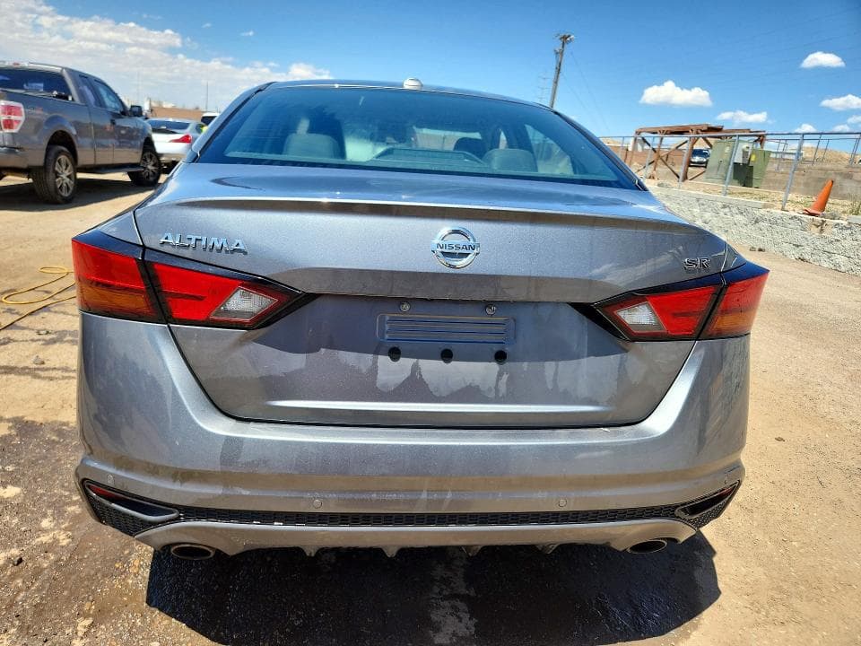 2021 NISSAN ALTIMA SR 6
