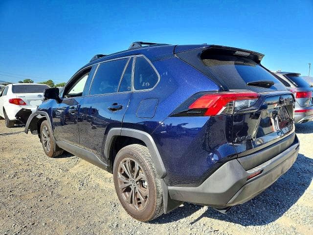 2025 TOYOTA RAV4 XLE PREMIUM 2