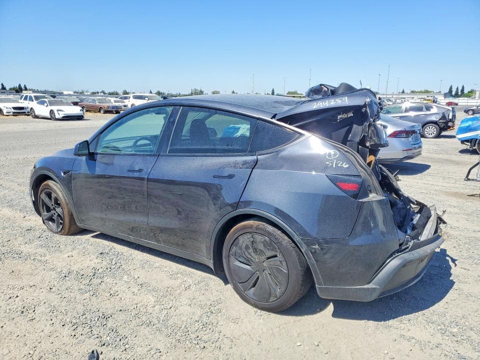 2026 TESLA MODEL Y 2