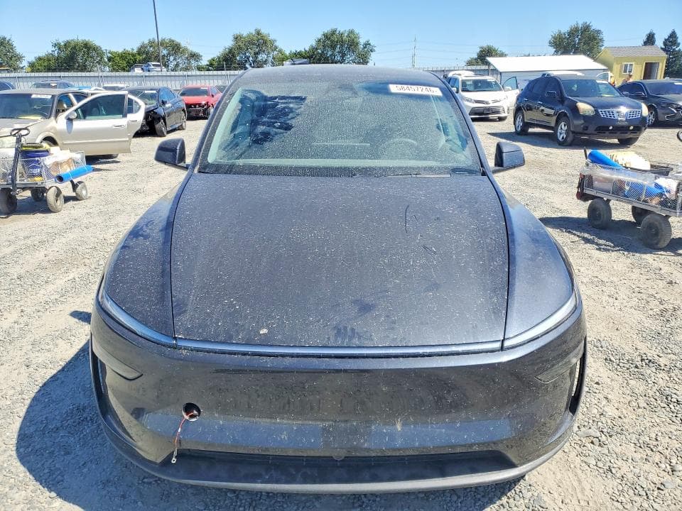2026 TESLA MODEL Y 5