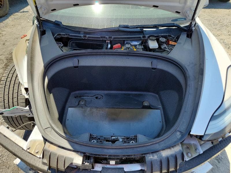 2018 TESLA MODEL 3 11