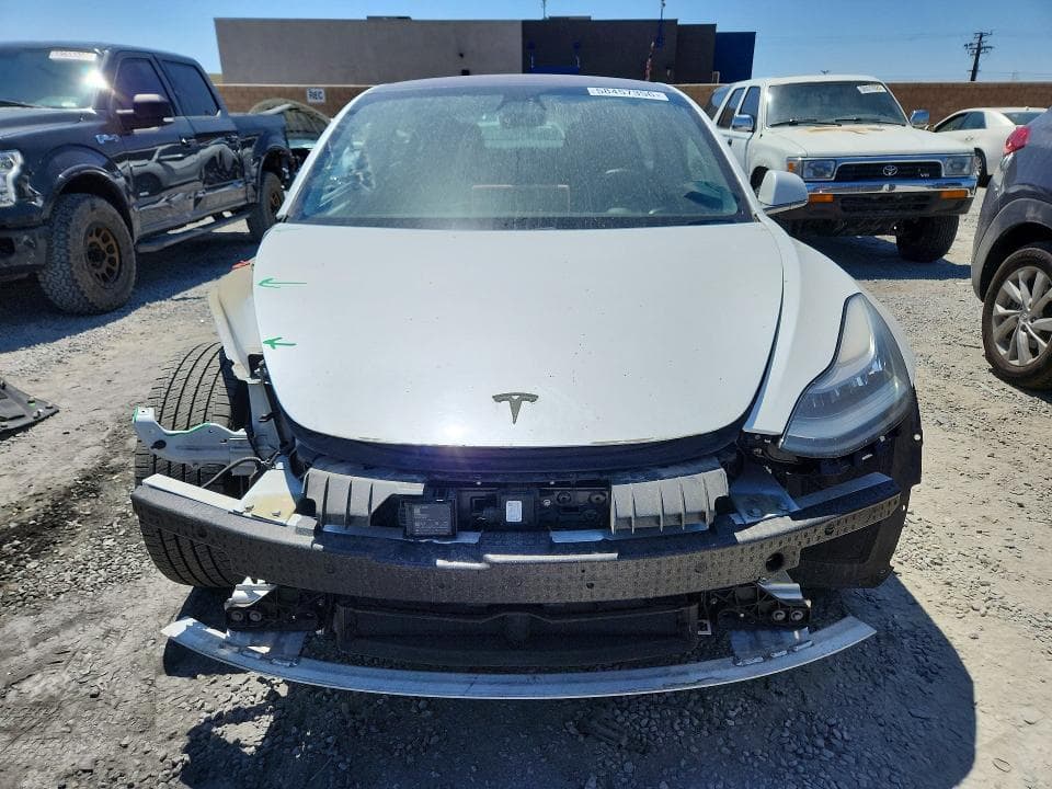 2018 TESLA MODEL 3 5