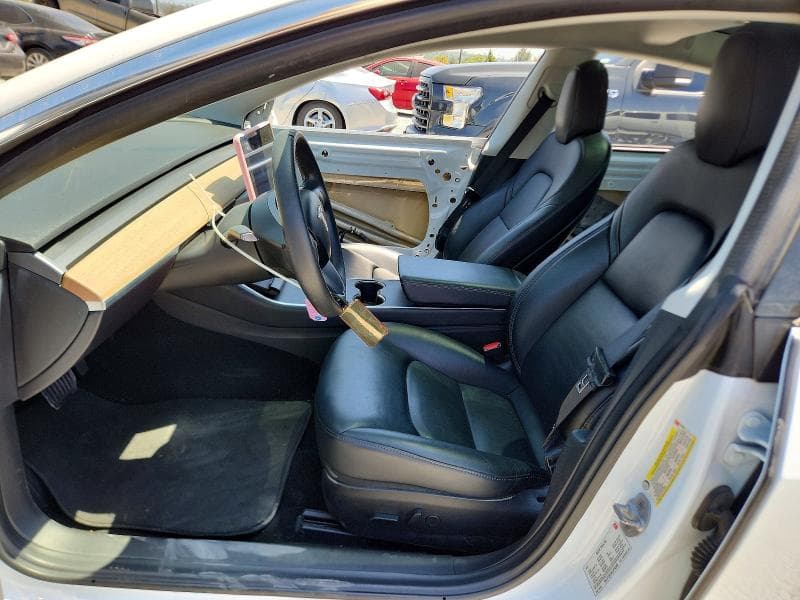 2018 TESLA MODEL 3 7