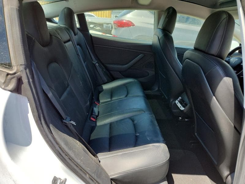 2018 TESLA MODEL 3 10