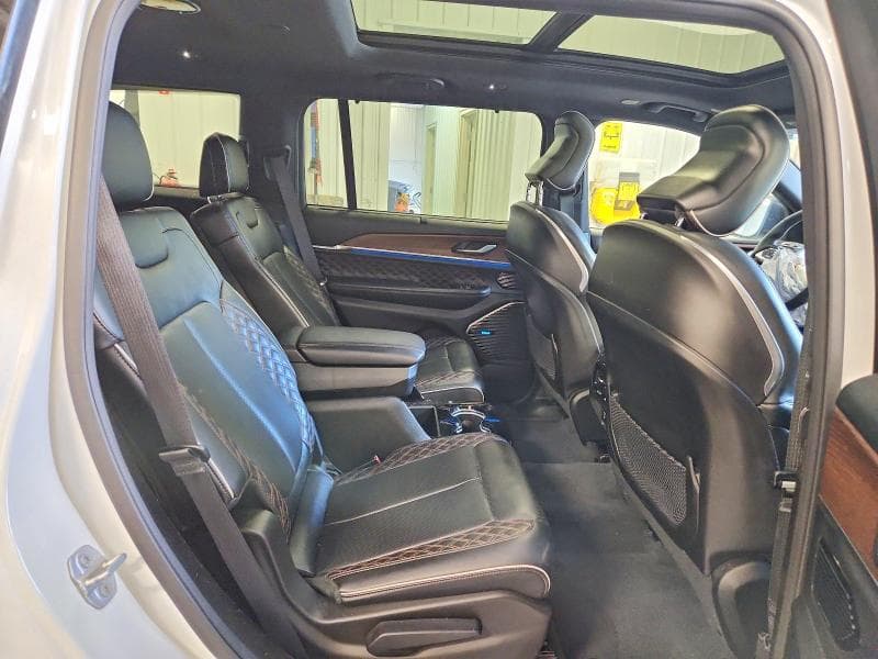 2023 JEEP GRAND CHEROKEE L SUMMIT 11