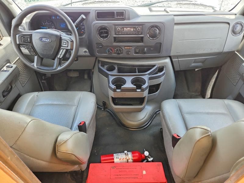 2021 FORD E450 BOX TRUCK 8