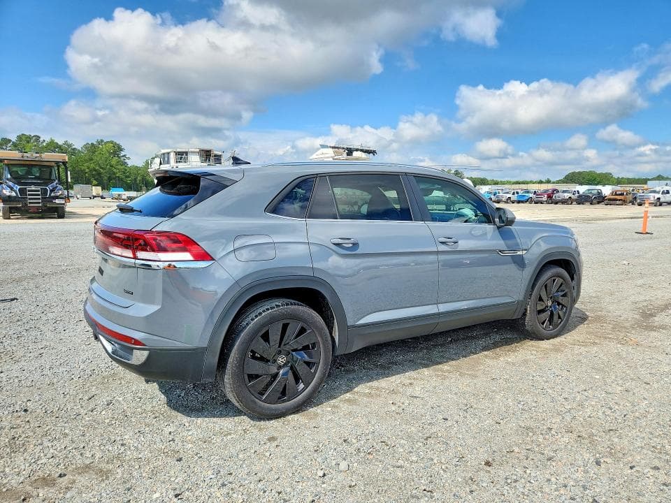 2024 VOLKSWAGEN ATLAS CROSS SPORT SE 3