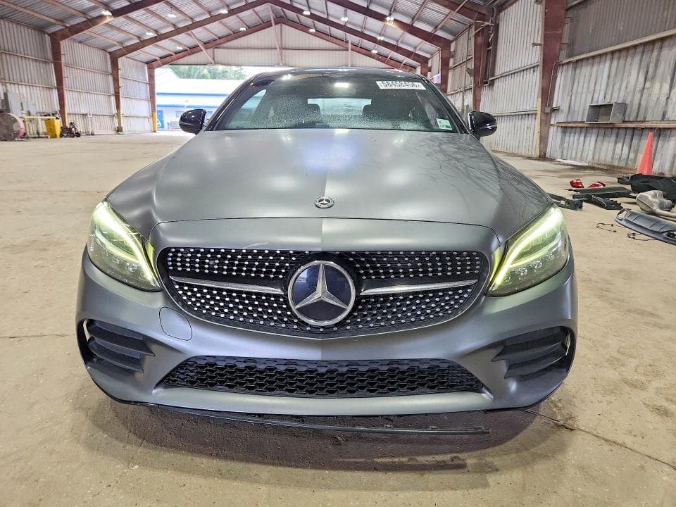 2019 MERCEDES-BENZ C 300 5