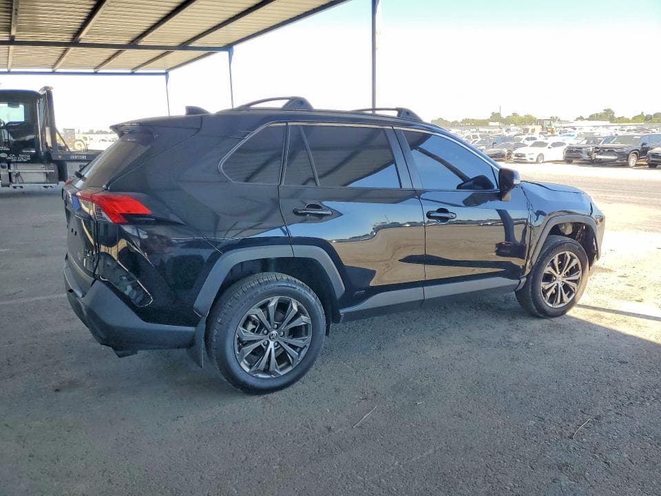 2023 TOYOTA RAV4 XLE PREMIUM 4
