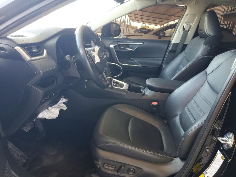 2023 TOYOTA RAV4 XLE PREMIUM 8