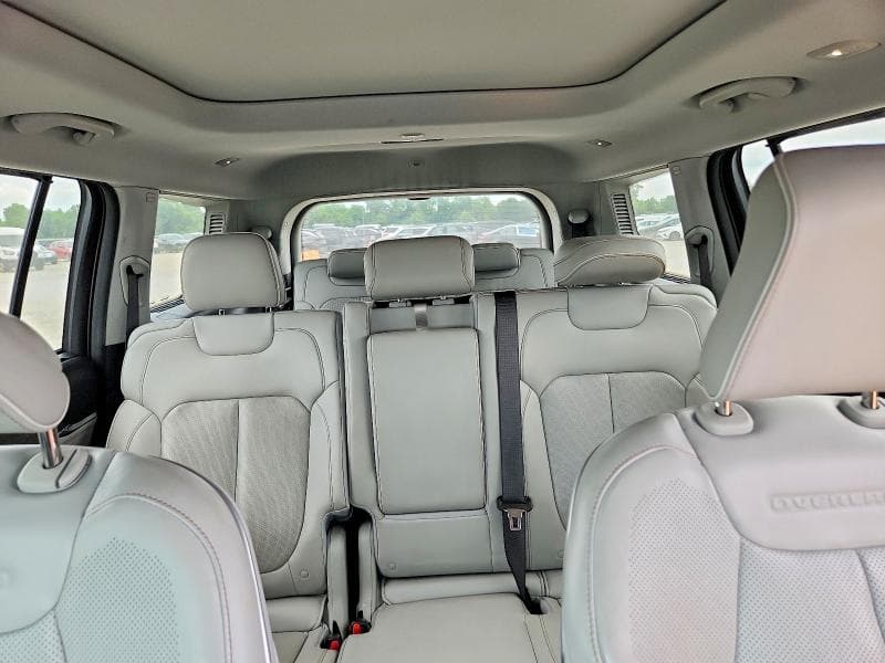 2021 JEEP GRAND CHEROKEE L OVERLAND 10