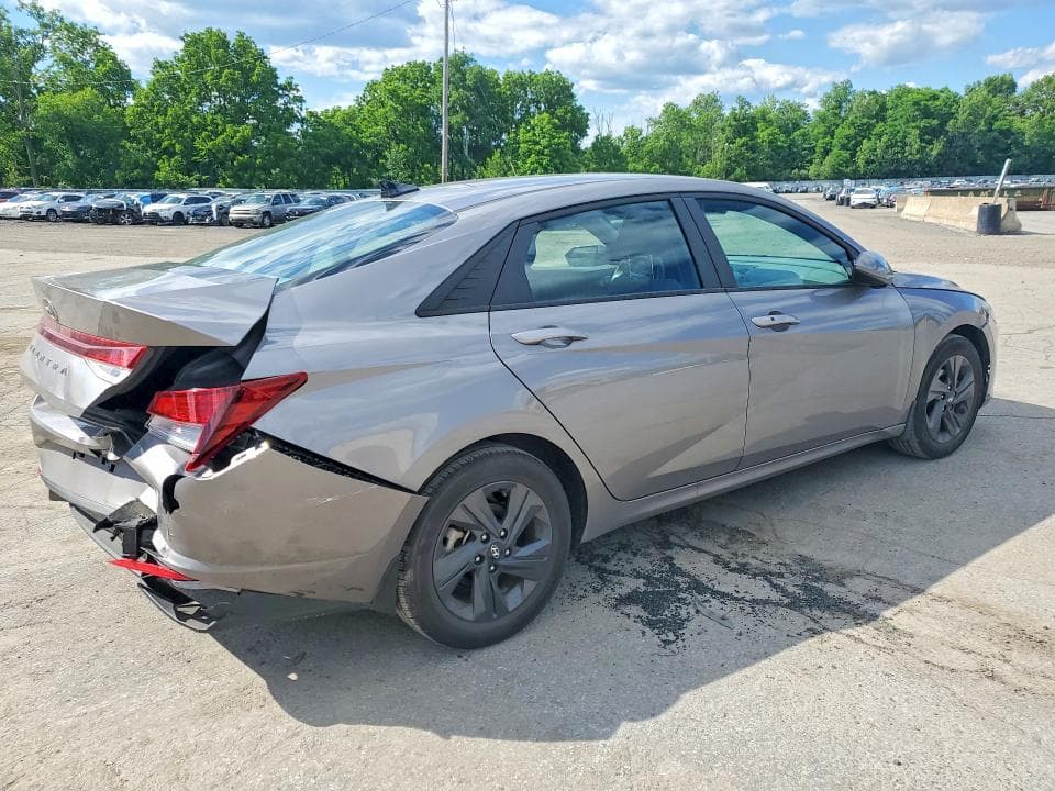 2023 HYUNDAI ELANTRA SEL 3