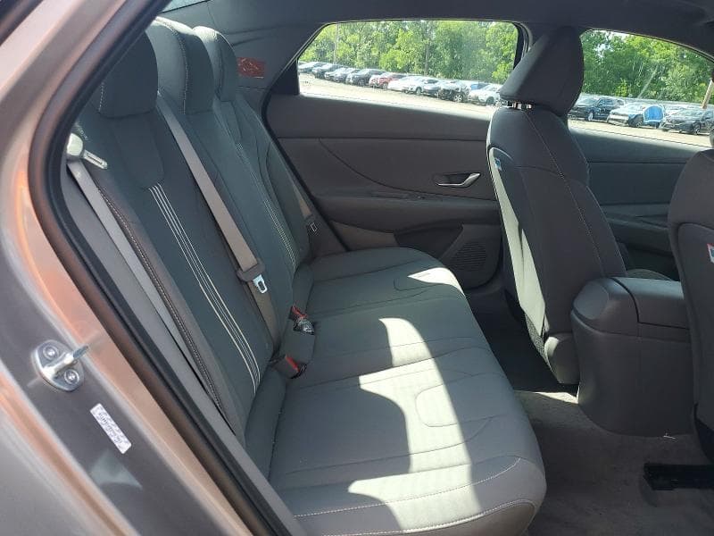 2023 HYUNDAI ELANTRA SEL 10