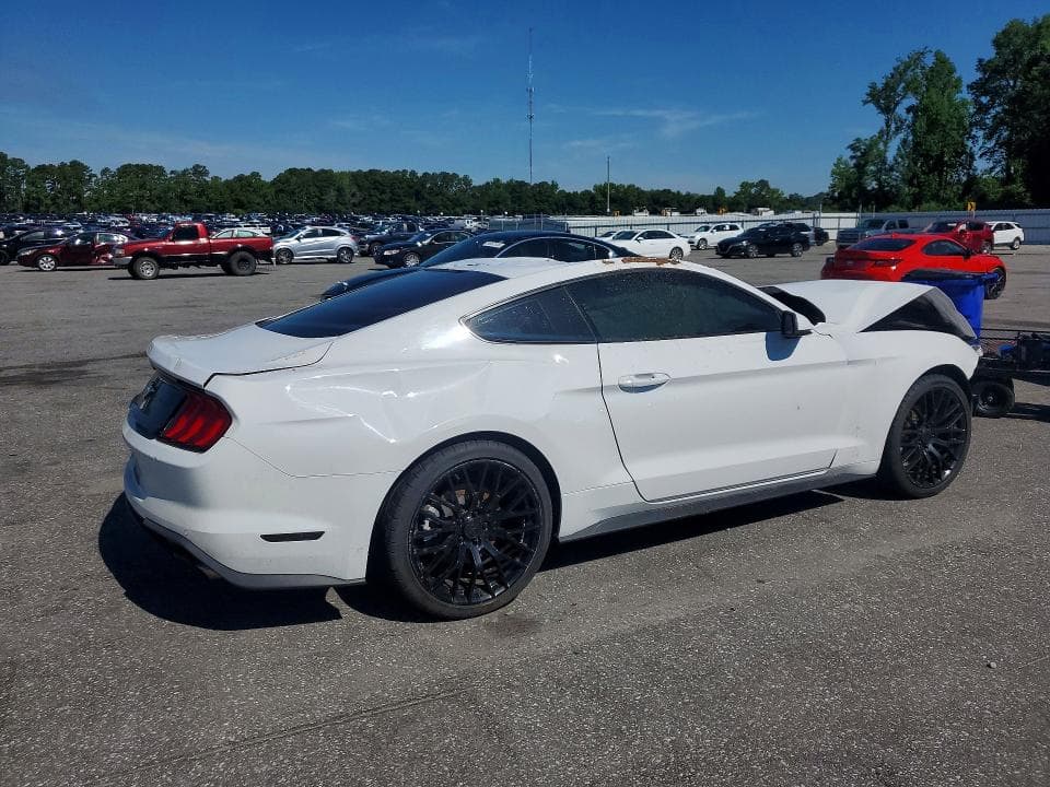 2021 FORD MUSTANG 3