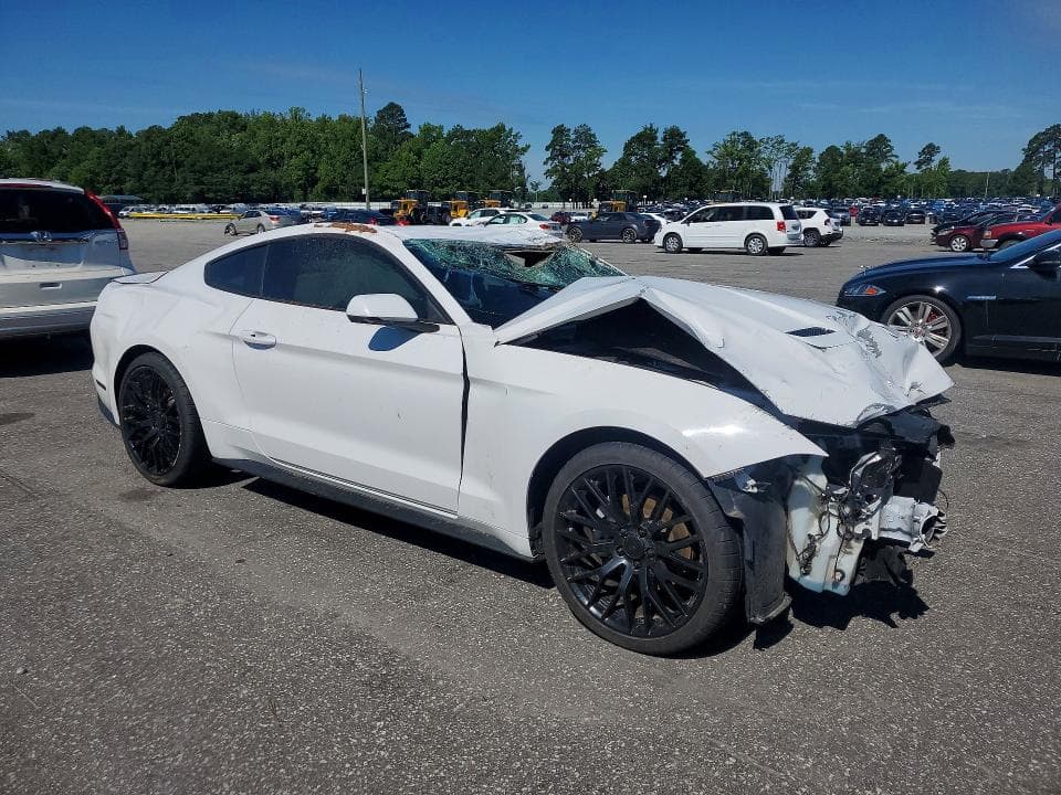 2021 FORD MUSTANG 4