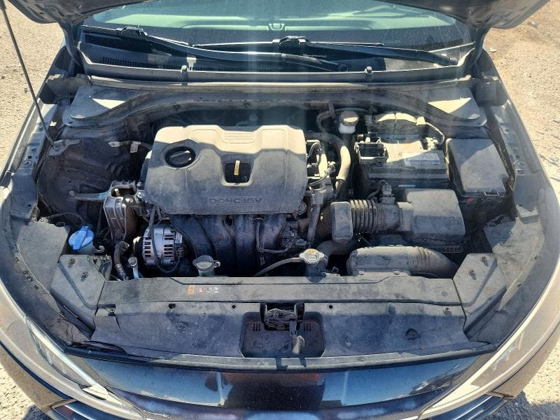 2020 HYUNDAI ELANTRA SE 11