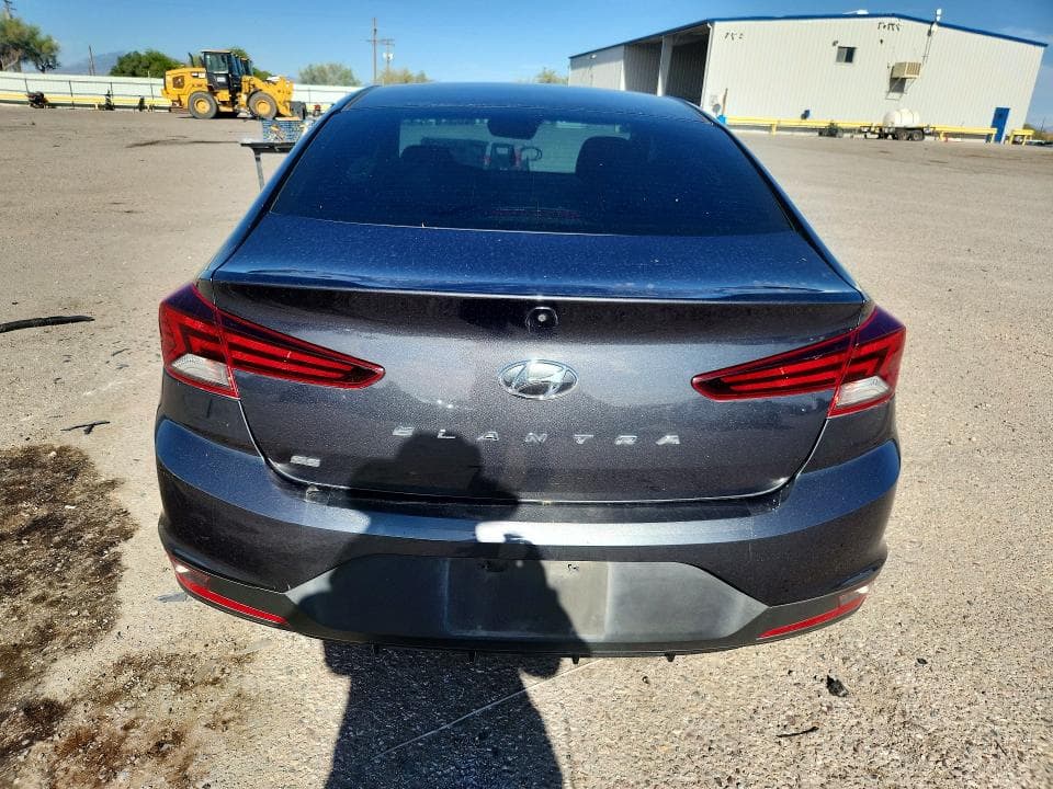 2020 HYUNDAI ELANTRA SE 6