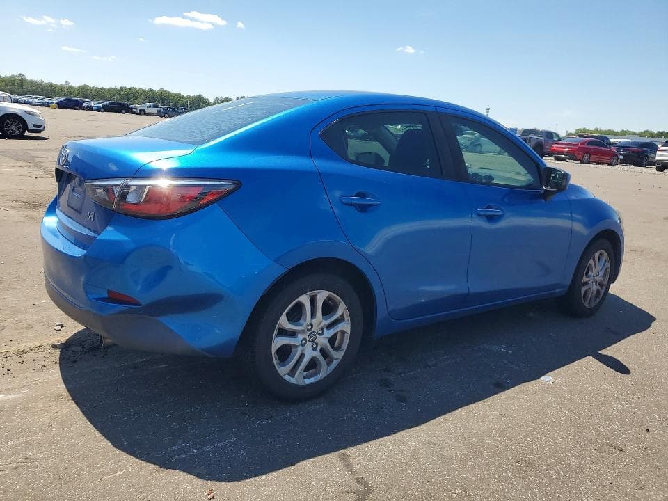 2017 TOYOTA YARIS IA BASE 3