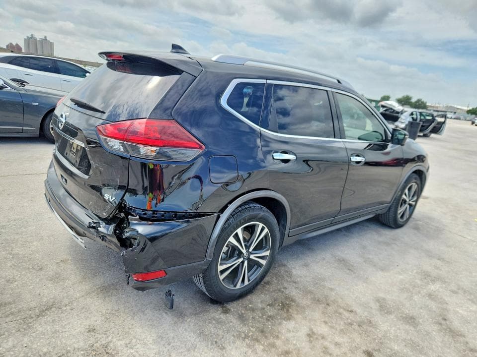 2020 NISSAN ROGUE SV 3