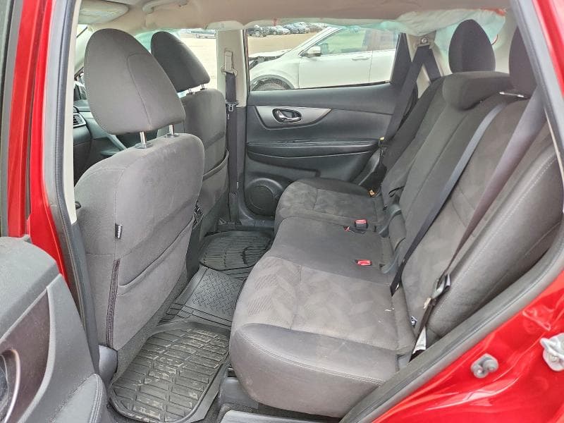 2016 NISSAN ROGUE SV 10