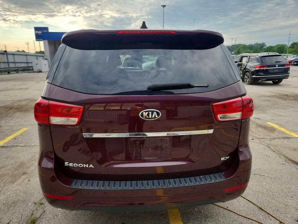 2017 KIA SEDONA EX 6