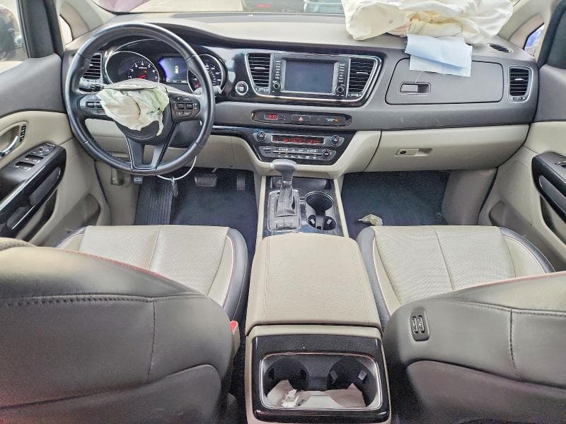 2017 KIA SEDONA EX 8