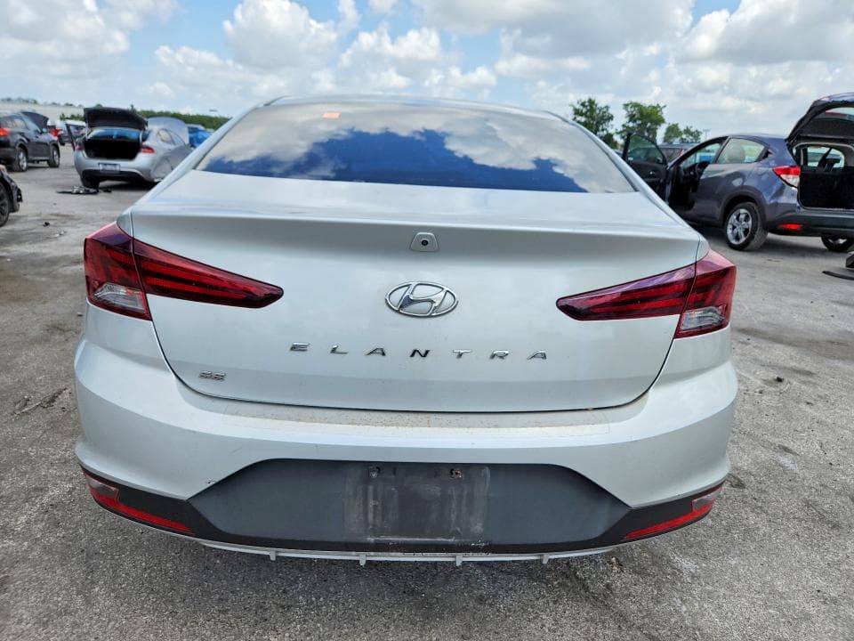 2019 HYUNDAI ELANTRA SE 6
