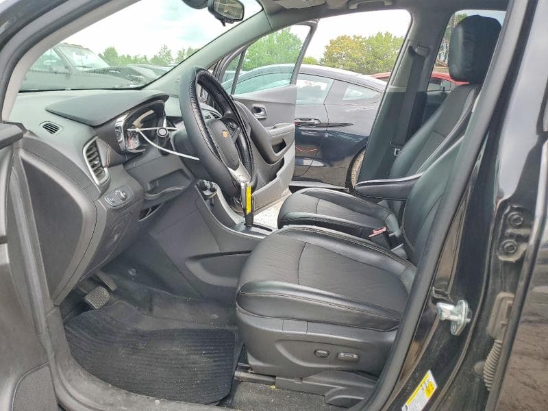 2020 CHEVROLET TRAX 1LT 7