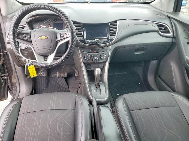 2020 CHEVROLET TRAX 1LT 8
