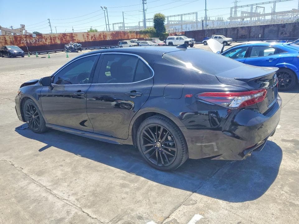 2022 TOYOTA CAMRY XSE 2
