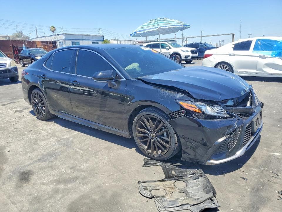2022 TOYOTA CAMRY XSE 4