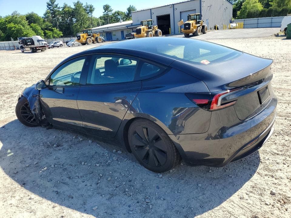 2025 TESLA MODEL 3 2
