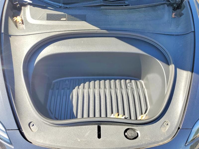 2025 TESLA MODEL 3 11