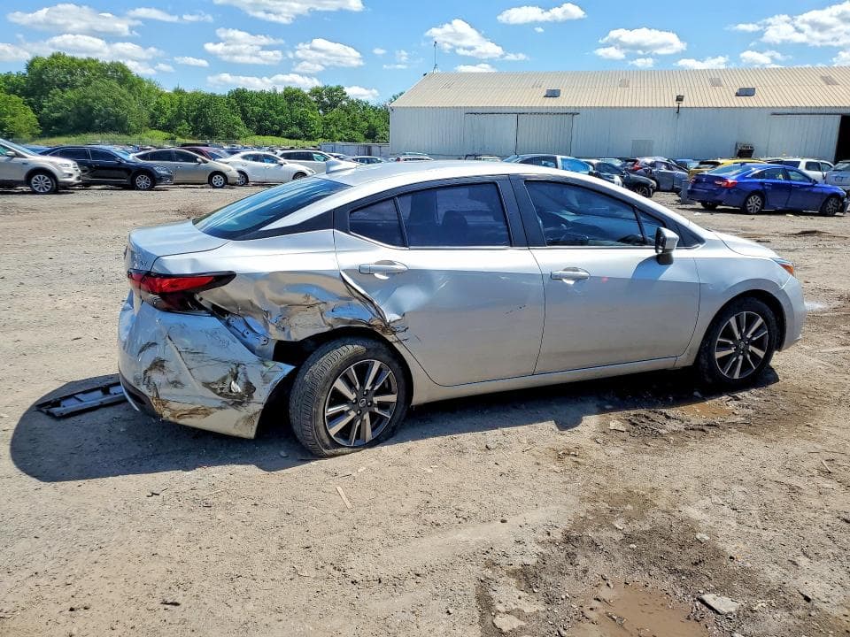 2021 NISSAN VERSA SV 3