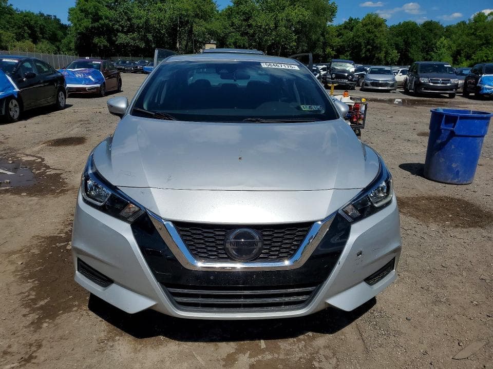 2021 NISSAN VERSA SV 5