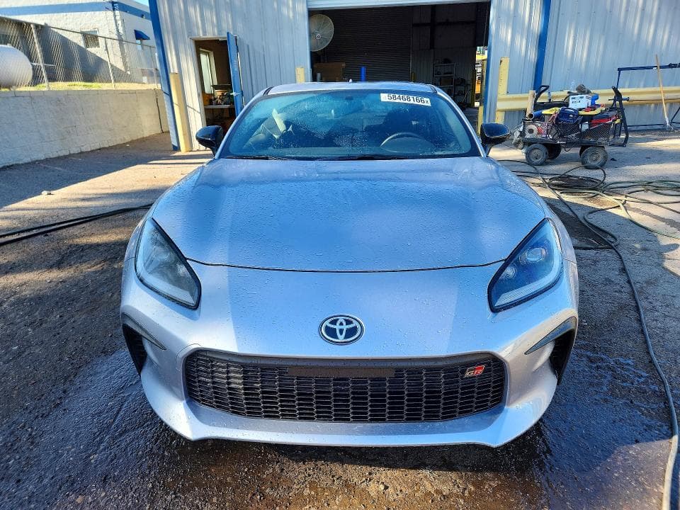 2025 TOYOTA GR86 BASE 5