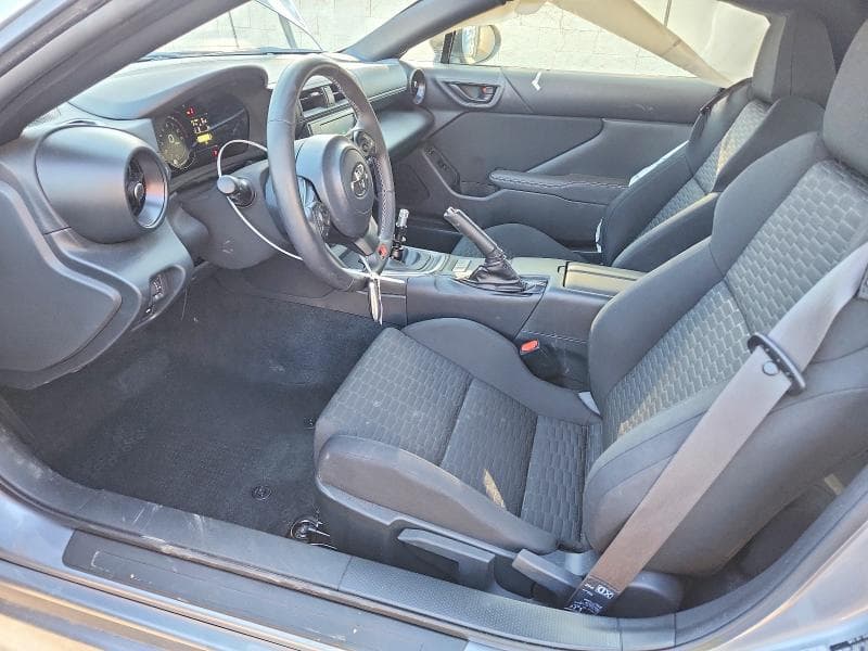2025 TOYOTA GR86 BASE 7