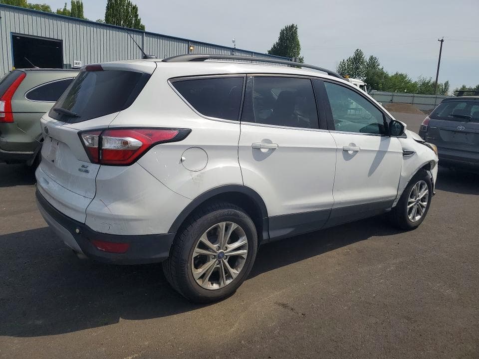 2018 FORD ESCAPE SE 3