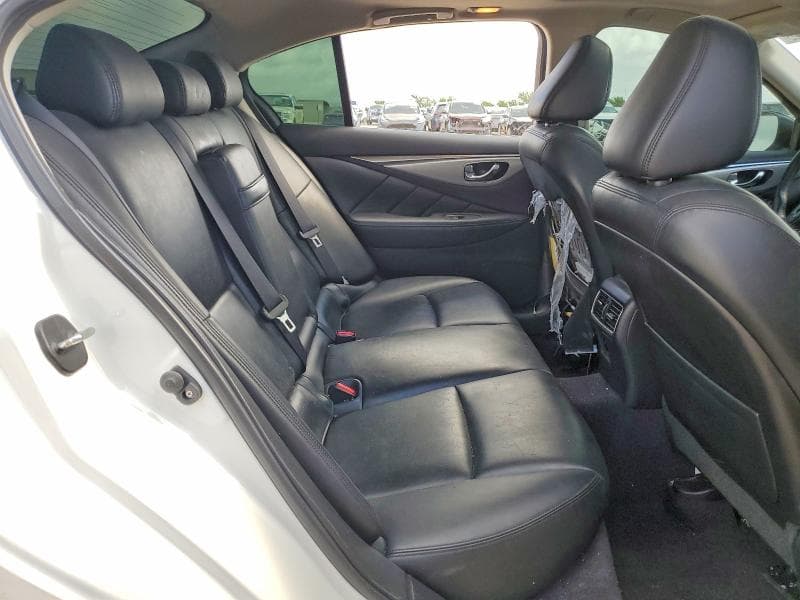 2021 INFINITI Q50 LUXE 10