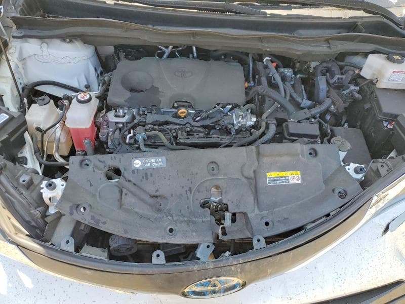 2023 TOYOTA SIENNA XLE 12
