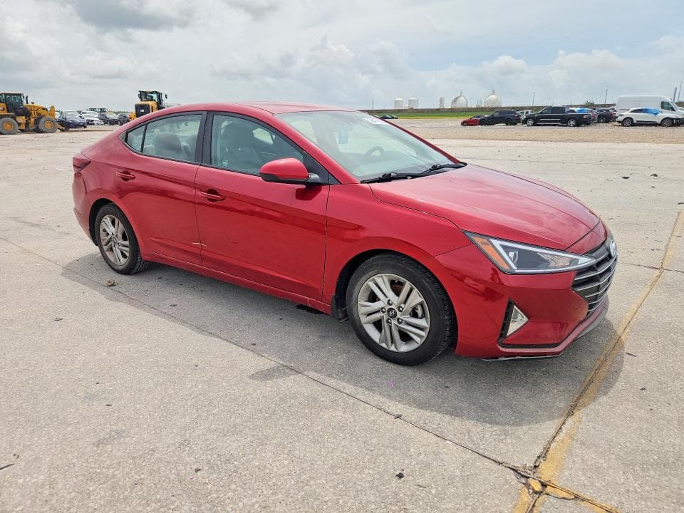 2020 HYUNDAI ELANTRA SEL 4