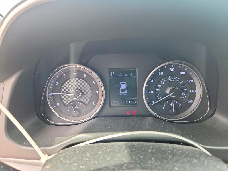 2020 HYUNDAI ELANTRA SEL 9