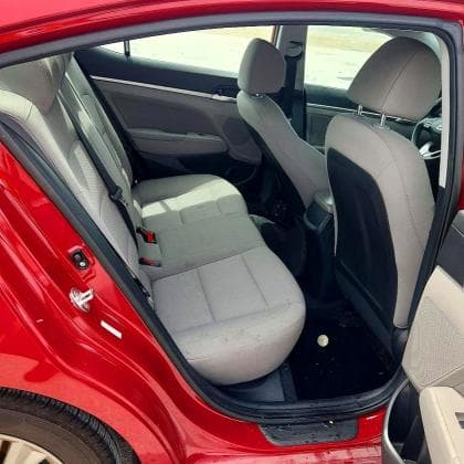 2020 HYUNDAI ELANTRA SEL 10